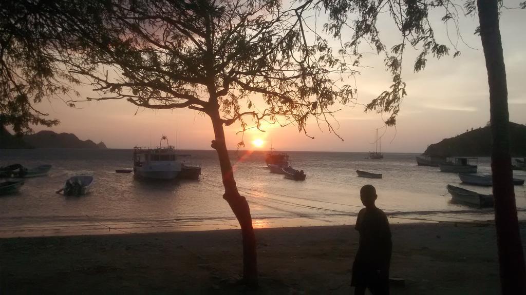 Hostal Palohe Taganga Buitenkant foto